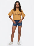 Laurel Tee | Camel Leaf Appliqué